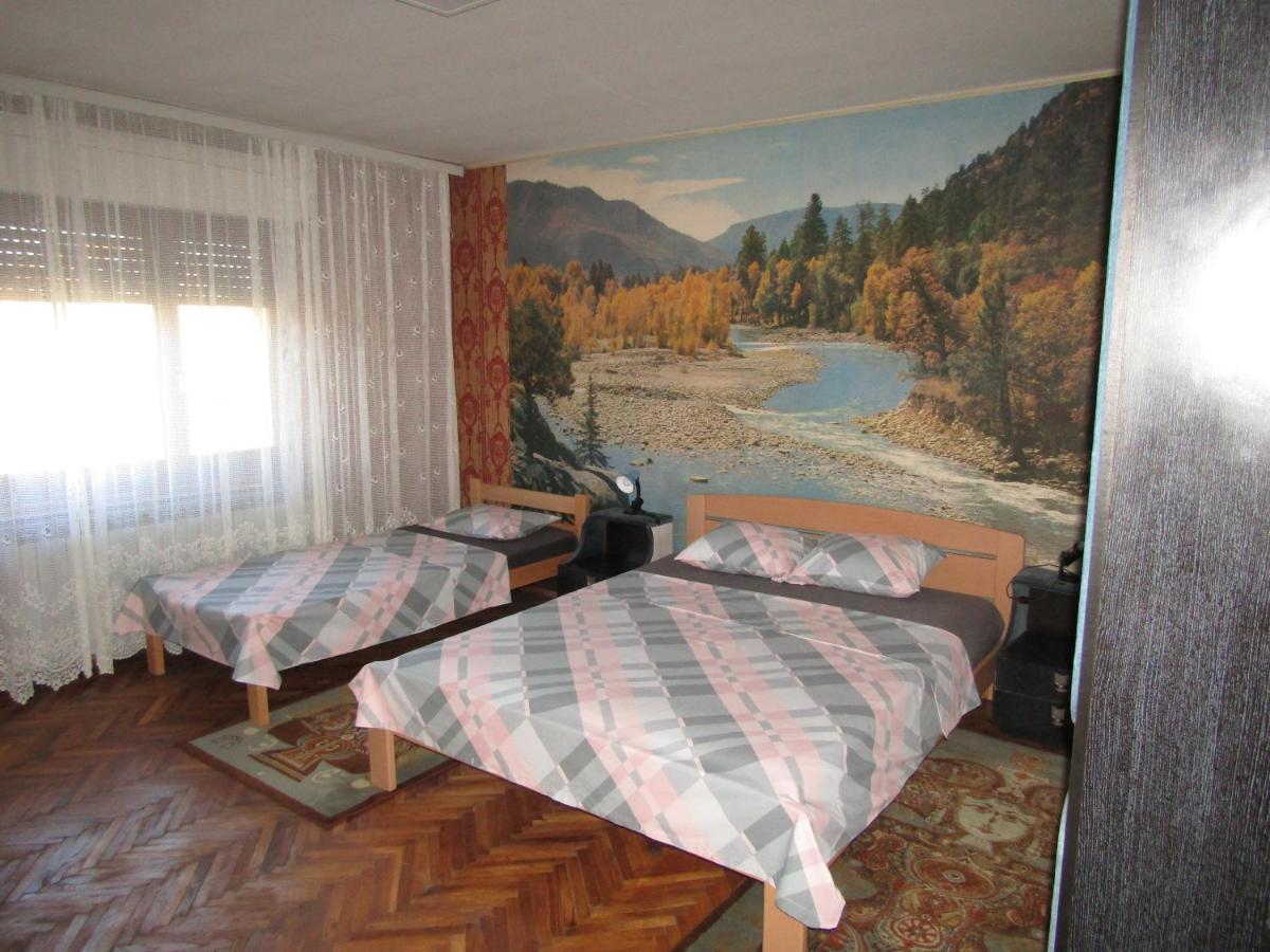 Apartman Milena คลาโดโว ภายนอก รูปภาพ