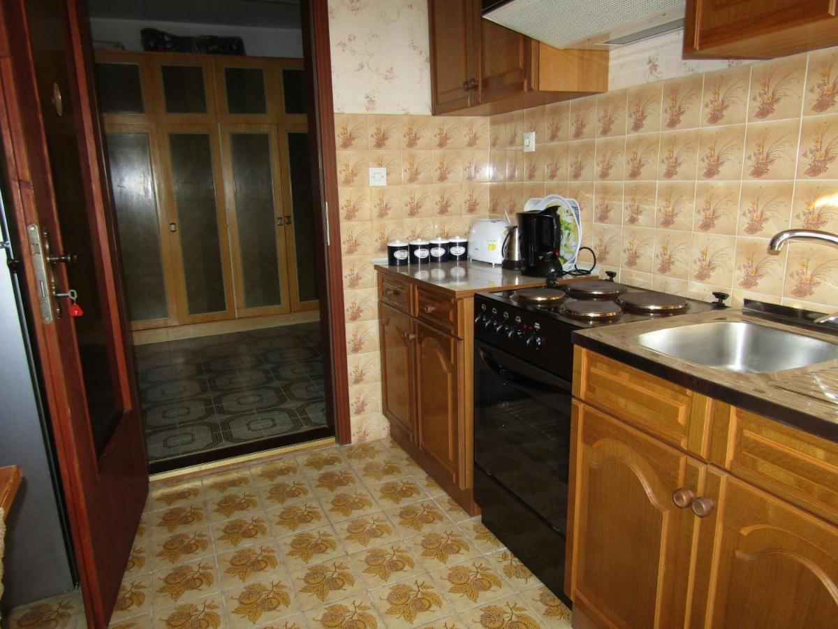 Apartman Milena คลาโดโว ภายนอก รูปภาพ