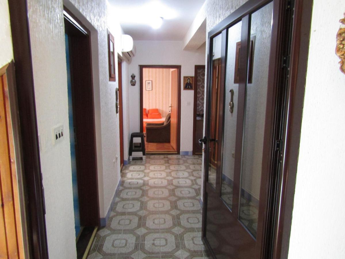 Apartman Milena คลาโดโว ภายนอก รูปภาพ